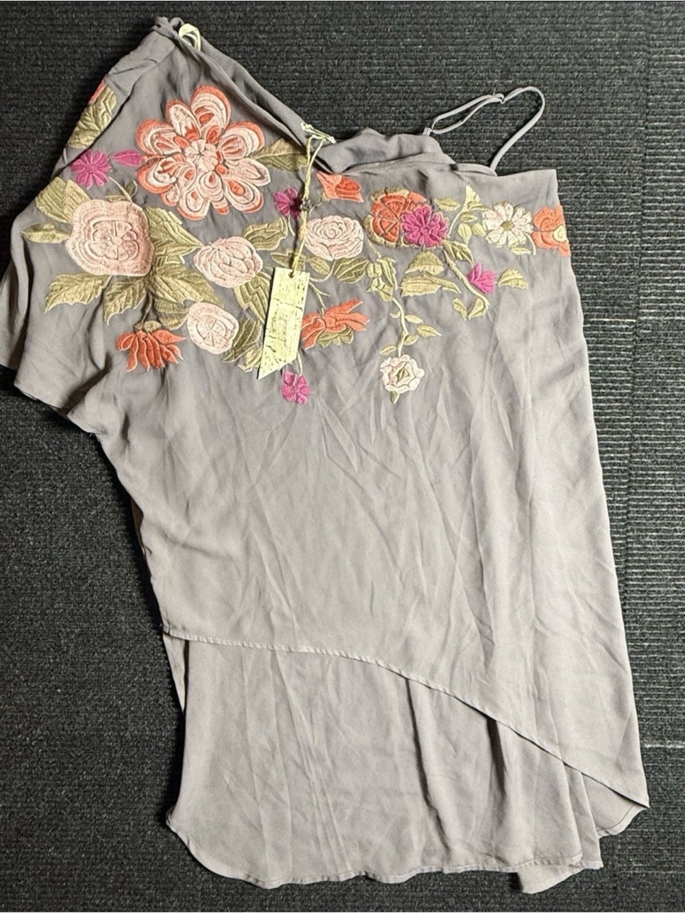 Gimmicks BKE Women's Embroidered Asymmetrical One Shoulder Boho Top Sz L